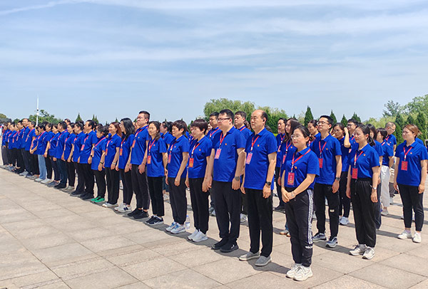 寻“怎么办”的智慧，蓄“再出发”的力量——在西柏坡红色教育中淬炼实干担当