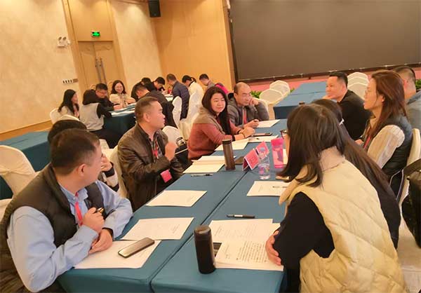 思想在这里交锋：西柏坡红色教育培训的研讨密码